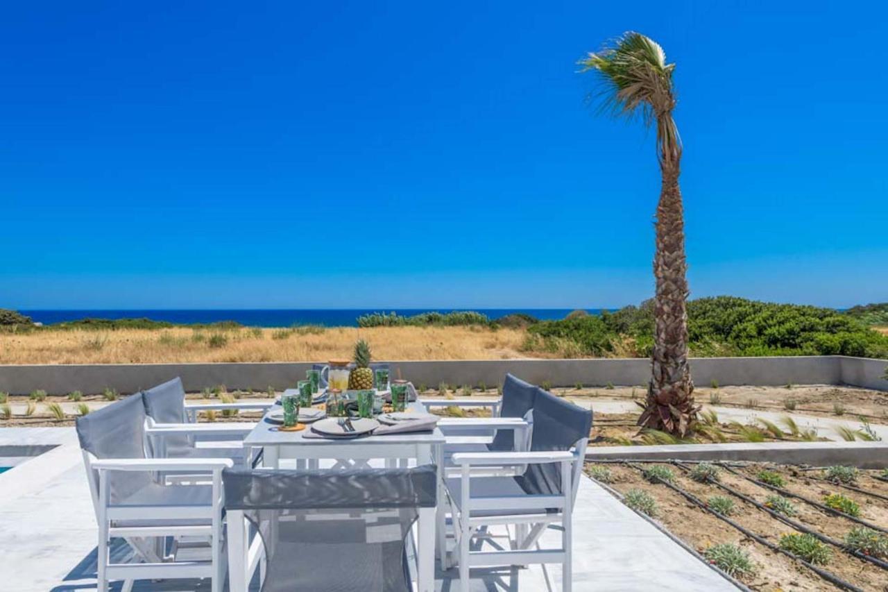 Seashore Beachfront Villa Lakhania Eksteriør bilde