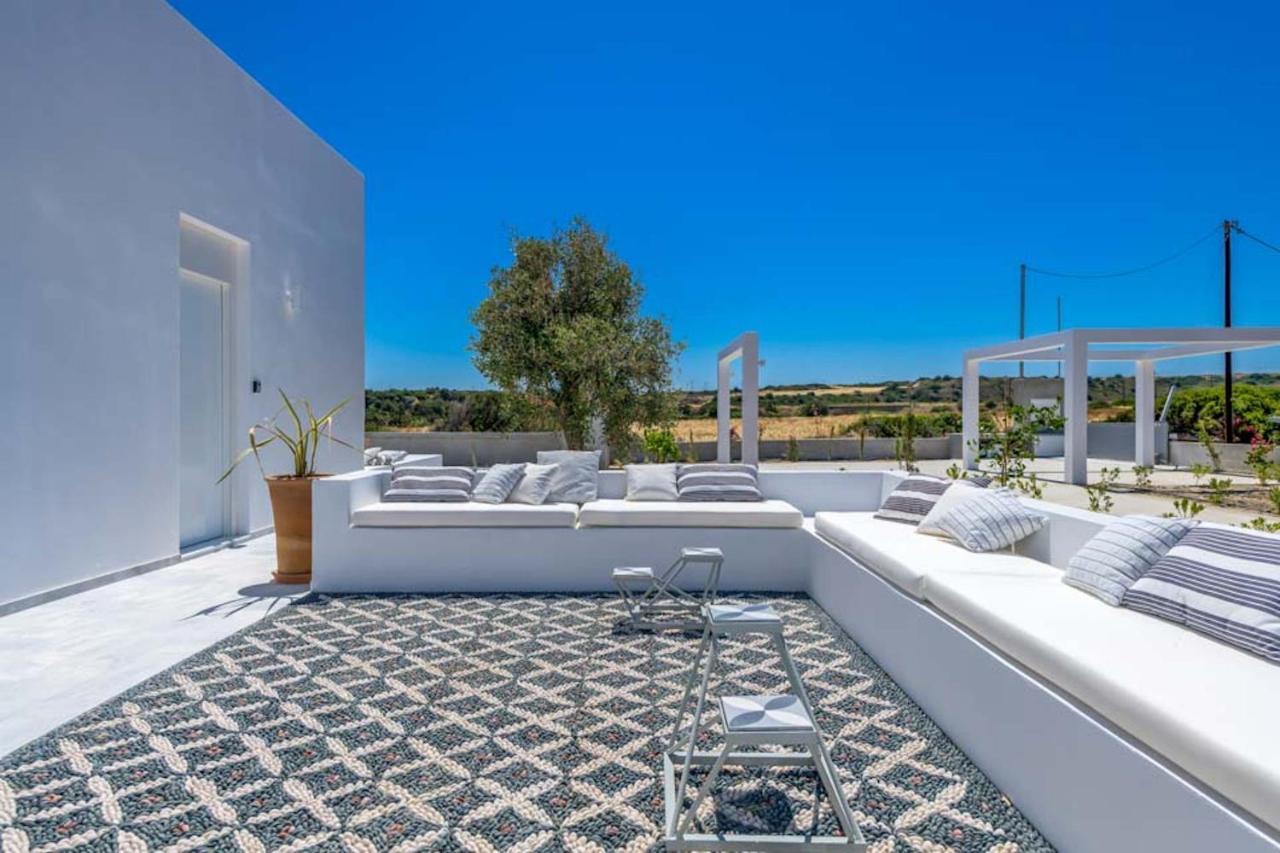 Seashore Beachfront Villa Lakhania Eksteriør bilde
