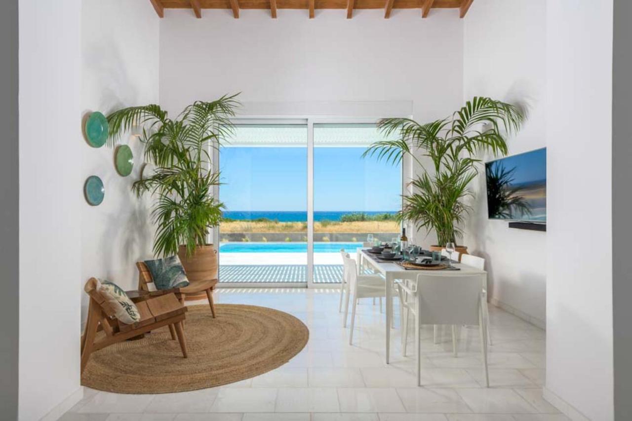 Seashore Beachfront Villa Lakhania Eksteriør bilde